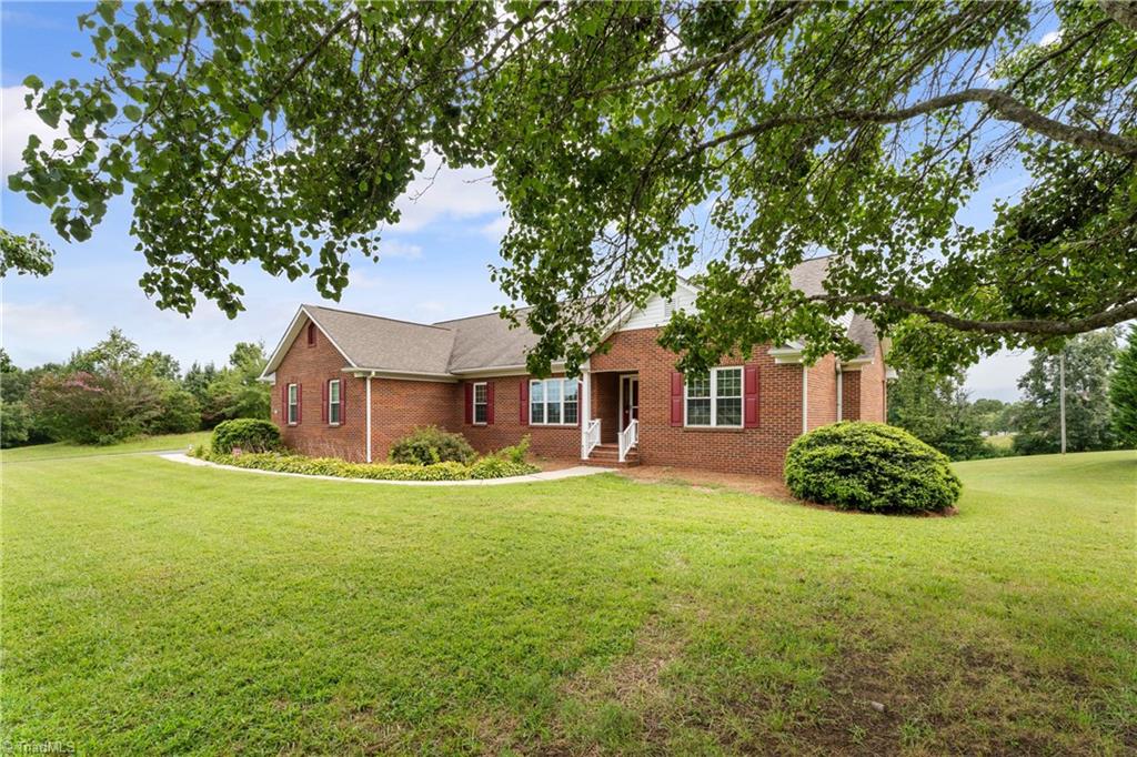 2531 Slate Road King, NC 27021 - Photo 2 of 40