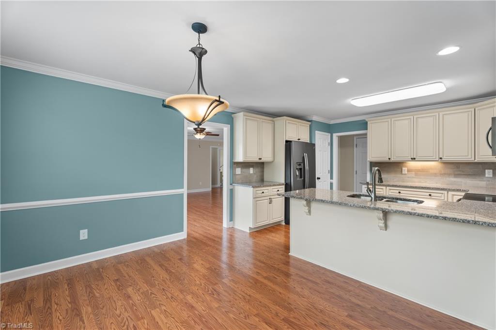 2531 Slate Road King, NC 27021 - Photo 10 of 40 Eat In Kitchen
