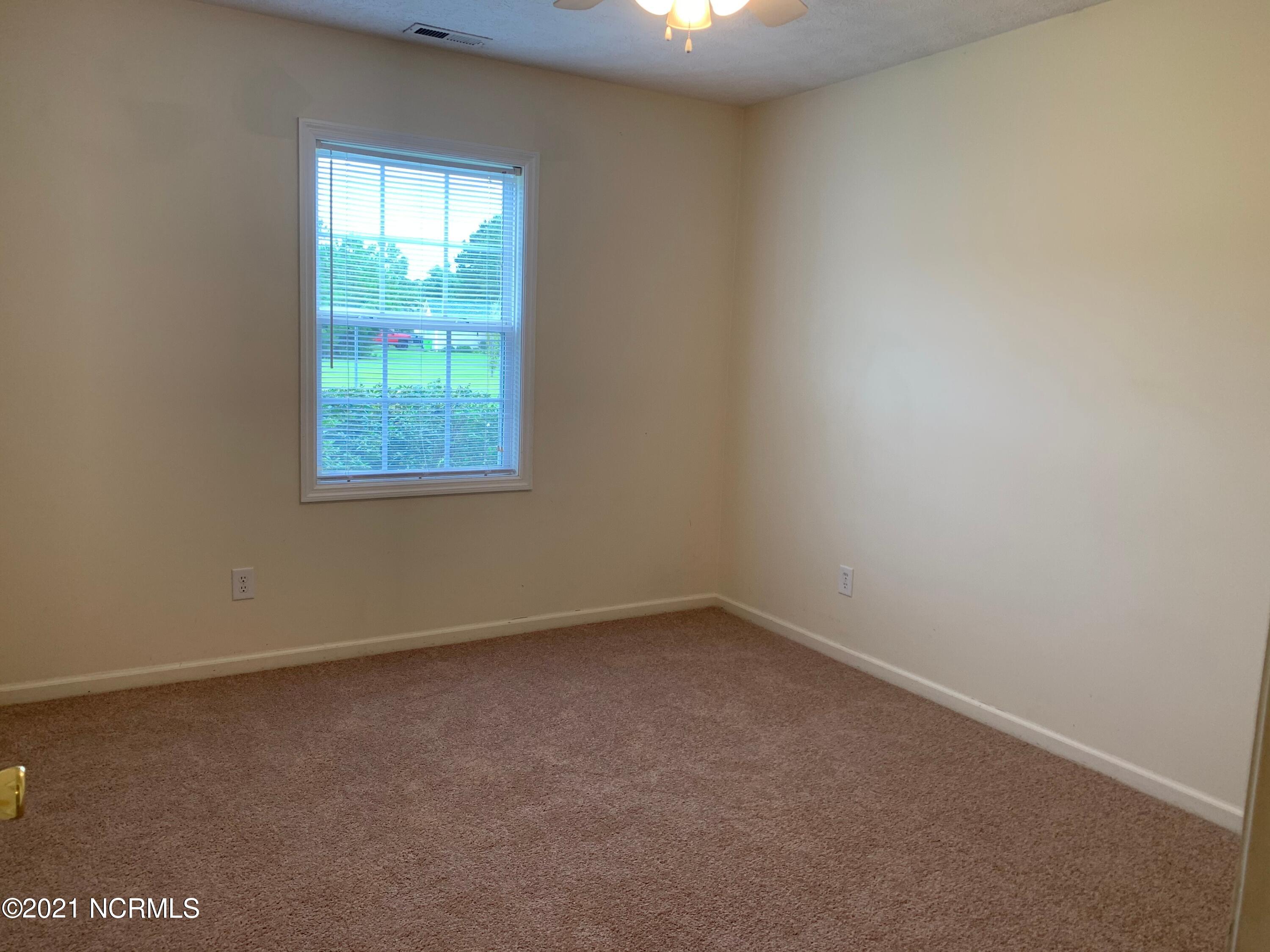 105 Arrowhead Trail New Bern, NC 28562 - Photo 11 of 20 IMG_0577