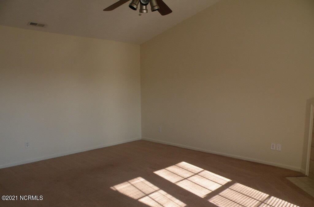 105 Arrowhead Trail New Bern, NC 28562 - Photo 2 of 20 105_Arrowhead_new_paint__2_