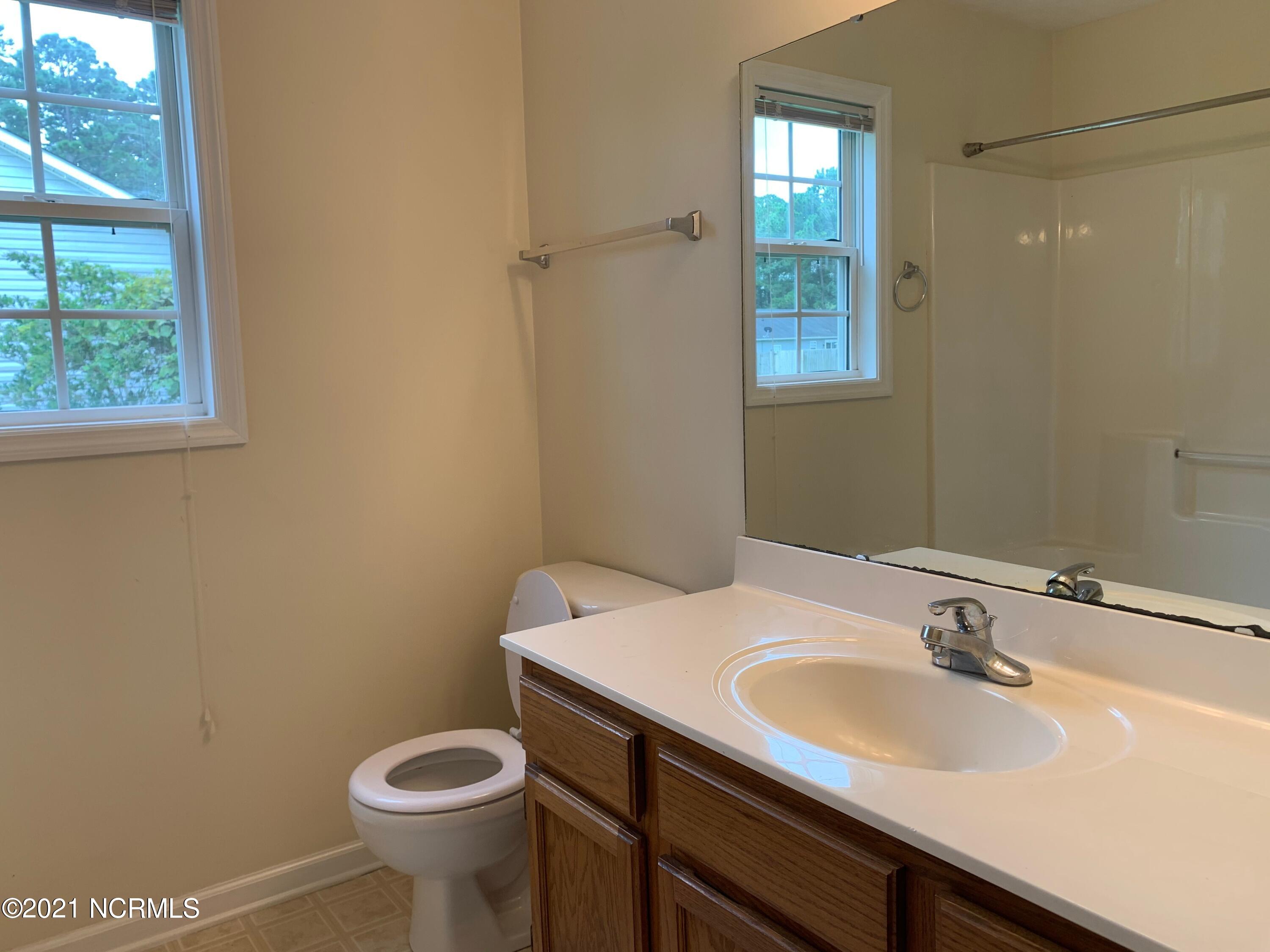 105 Arrowhead Trail New Bern, NC 28562 - Photo 9 of 20 IMG_0575