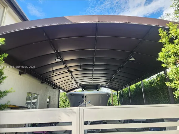 a view of a lobby area