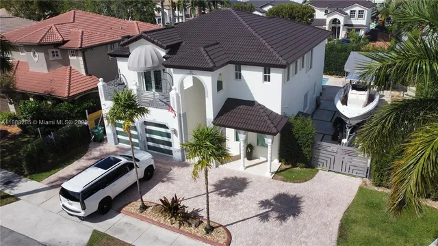 $1,100,000 | 16411 Southwest 60th Terrace, Miami, FL 33193