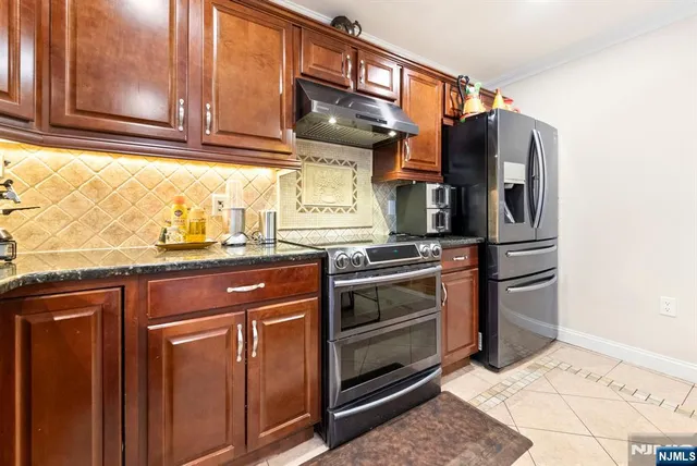 $869,000 | 385 A Roosevelt Street, Fairview, NJ 07022