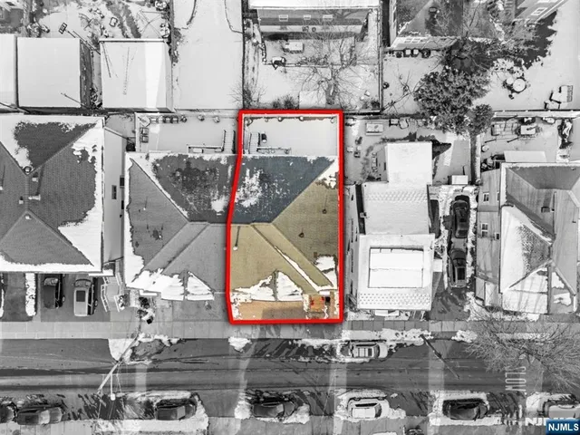 $869,000 | 385 A Roosevelt Street, Fairview, NJ 07022