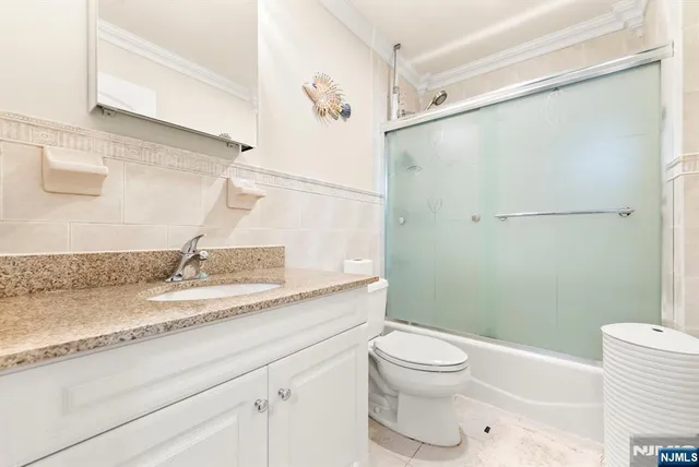 $869,000 | 385 A Roosevelt Street, Fairview, NJ 07022