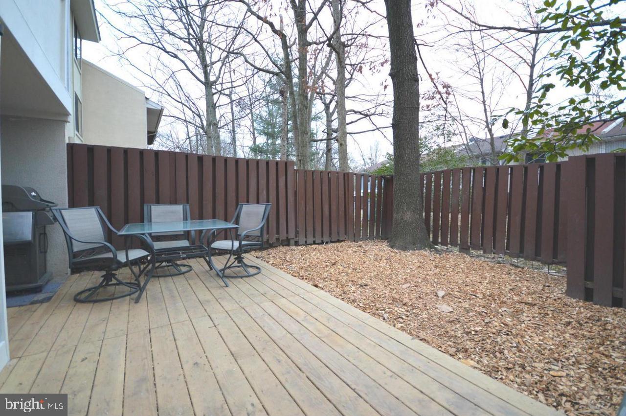 2366 Southgate Square Reston, VA 20191 - Photo 20 of 20