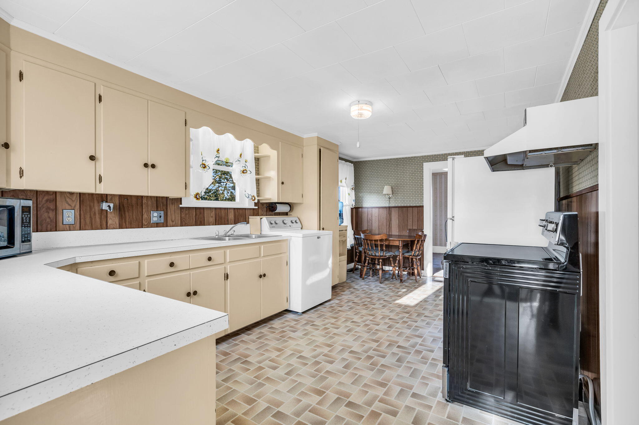 820 Boothbay Road Edgecomb, ME 04556 - Photo 14 of 58 10-web-or-mls-DSC02285