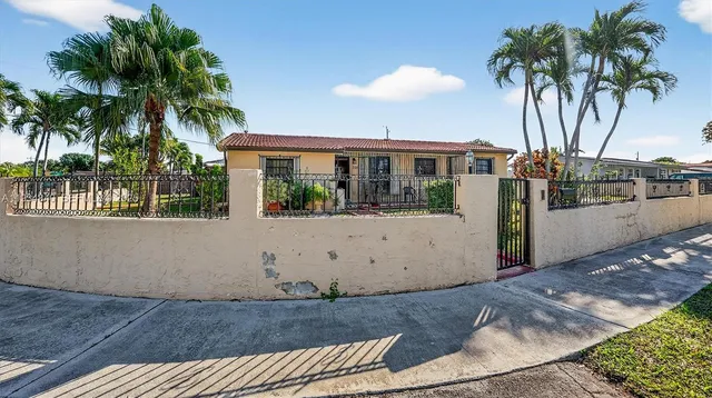 a view of a house with a outdoor space