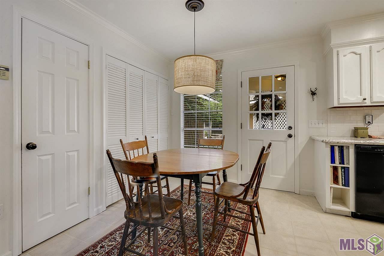 3914 Country View Drive Baton Rouge, LA 70817 - Photo 6 of 22 Breakfast Room
