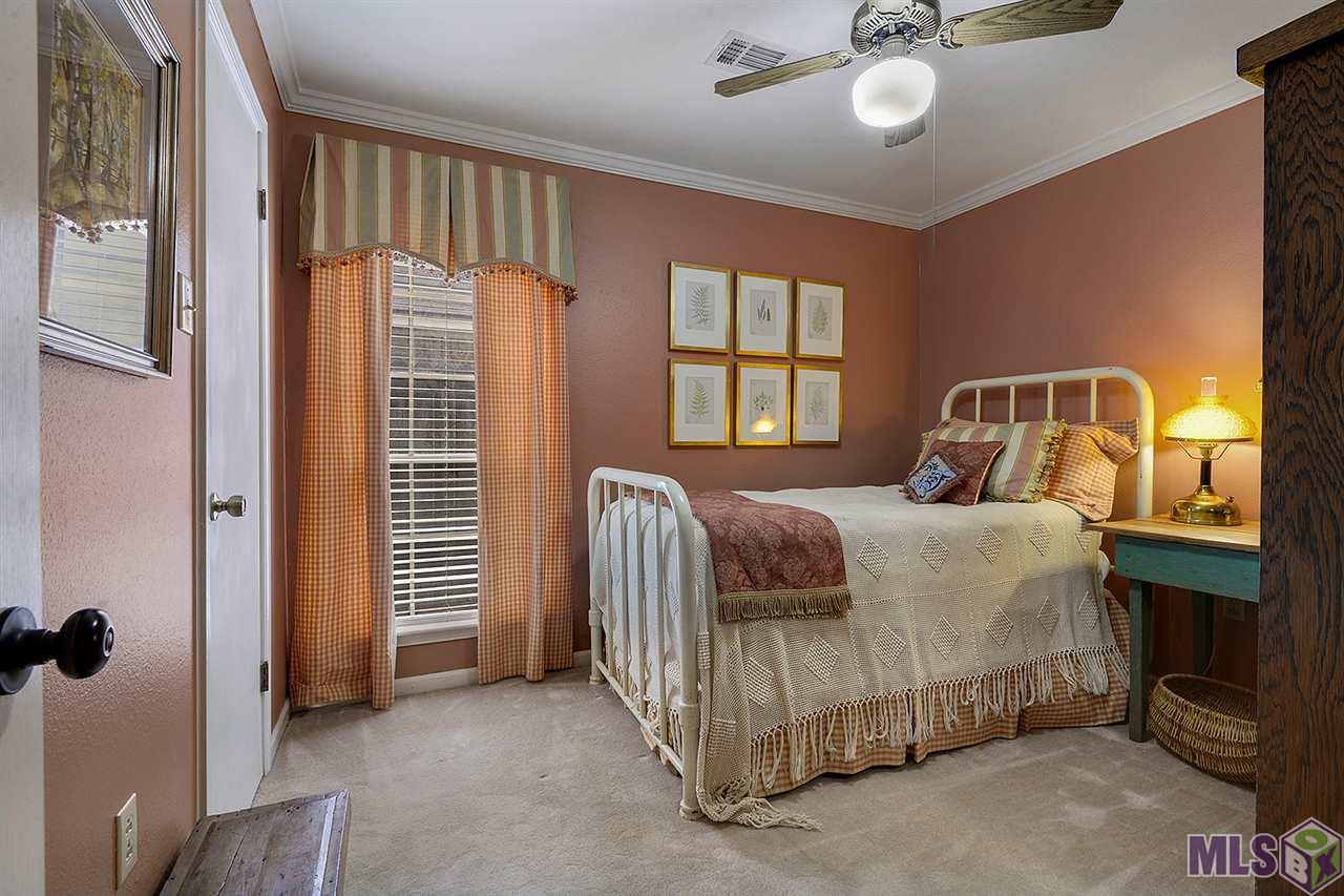 3914 Country View Drive Baton Rouge, LA 70817 - Photo 9 of 22 Additional Bedroom