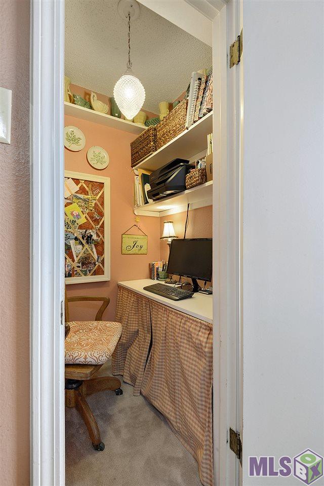 3914 Country View Drive Baton Rouge, LA 70817 - Photo 10 of 22 Precious Office Nook