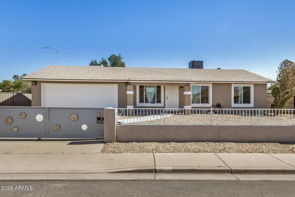 $444,950 | 1833 North Edgewater Circle, Mesa, AZ 85207