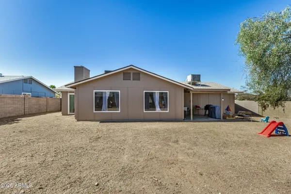 $444,944 | 1833 North Edgewater Circle, Mesa, AZ 85207