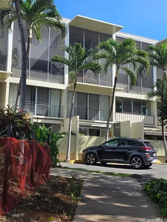 $3,425 | 3030 Pualei Circle, Unit 311, Honolulu, HI 96815