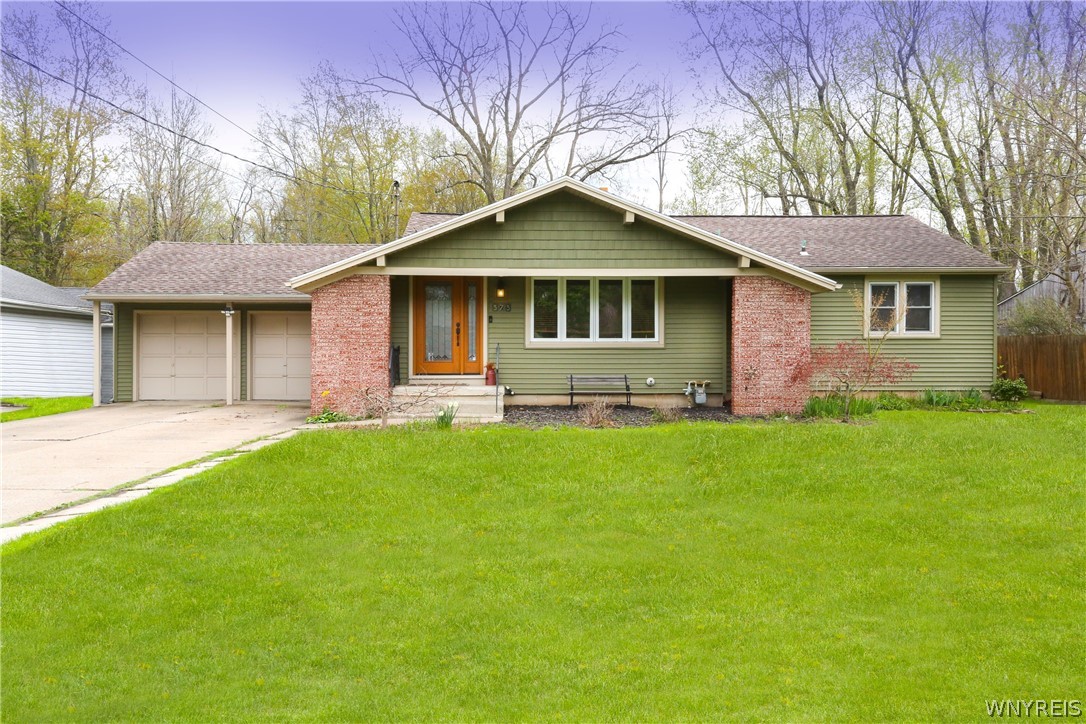 373 Ayer Road Amherst, NY 14221 - Photo 1 of 23