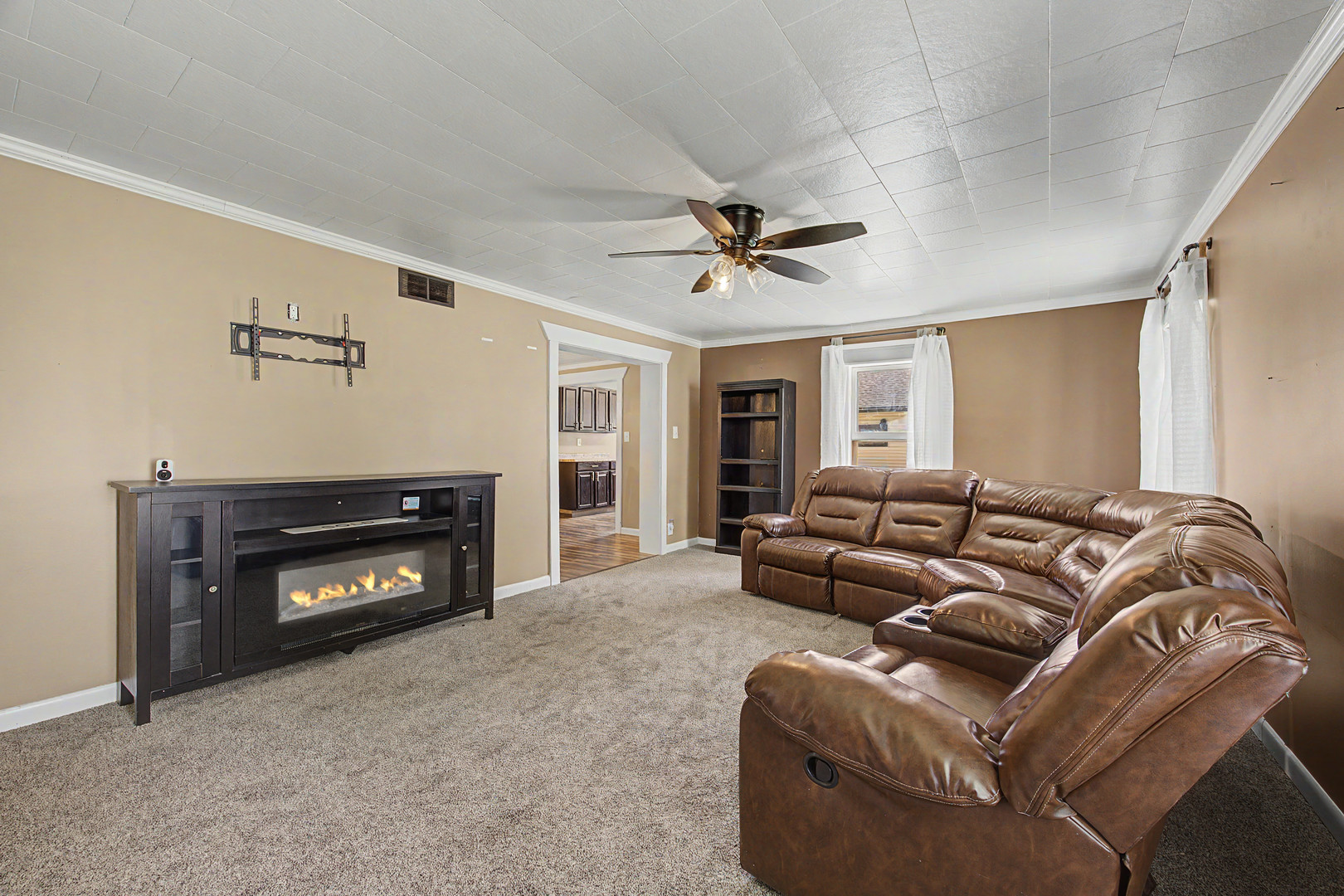 1206 East Main Street Clinton, IL 61727 - Photo 5 of 33