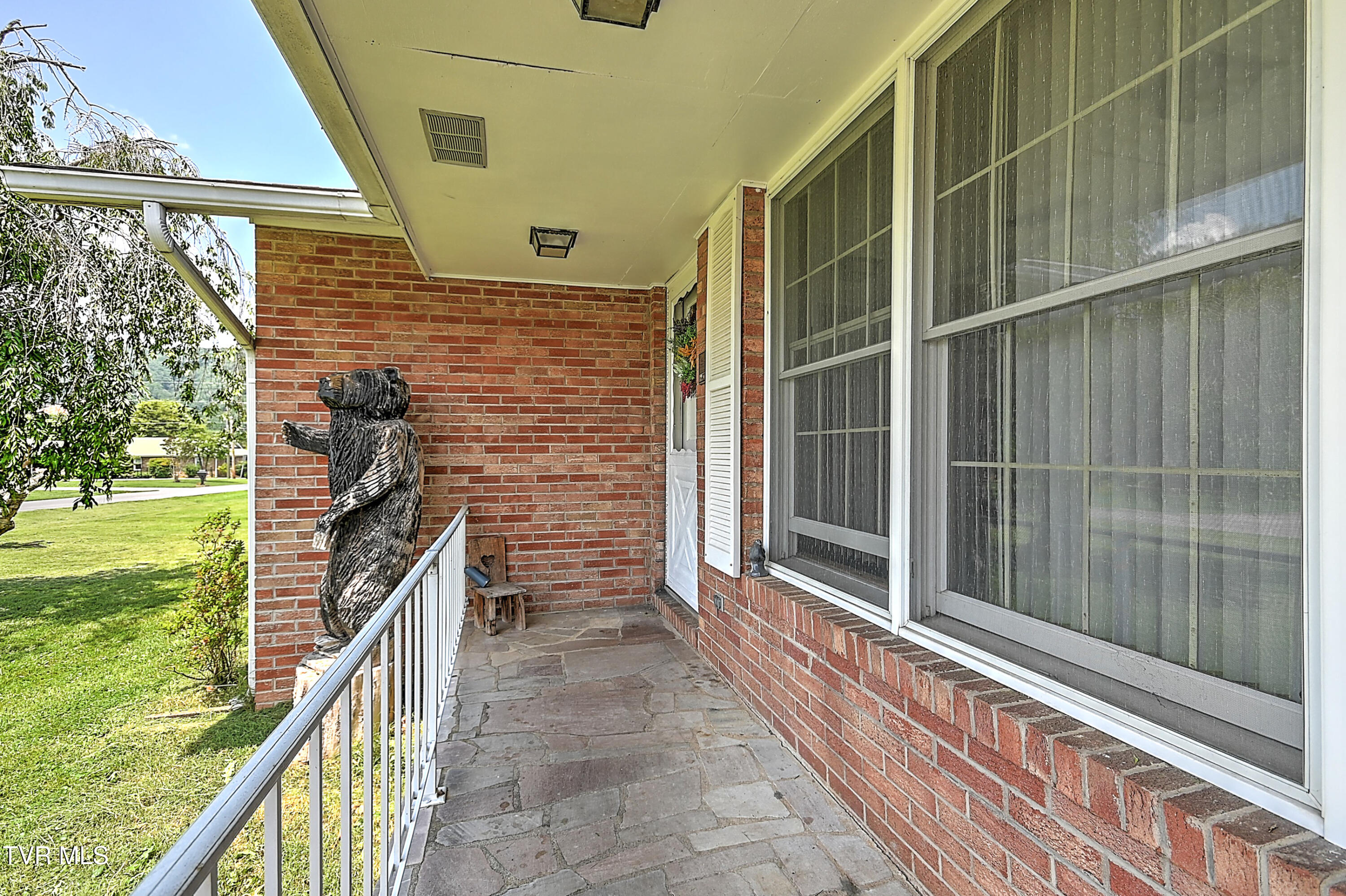 509 9th Street Erwin, TN 37650 - Photo 23 of 60 509 9th St MR-9