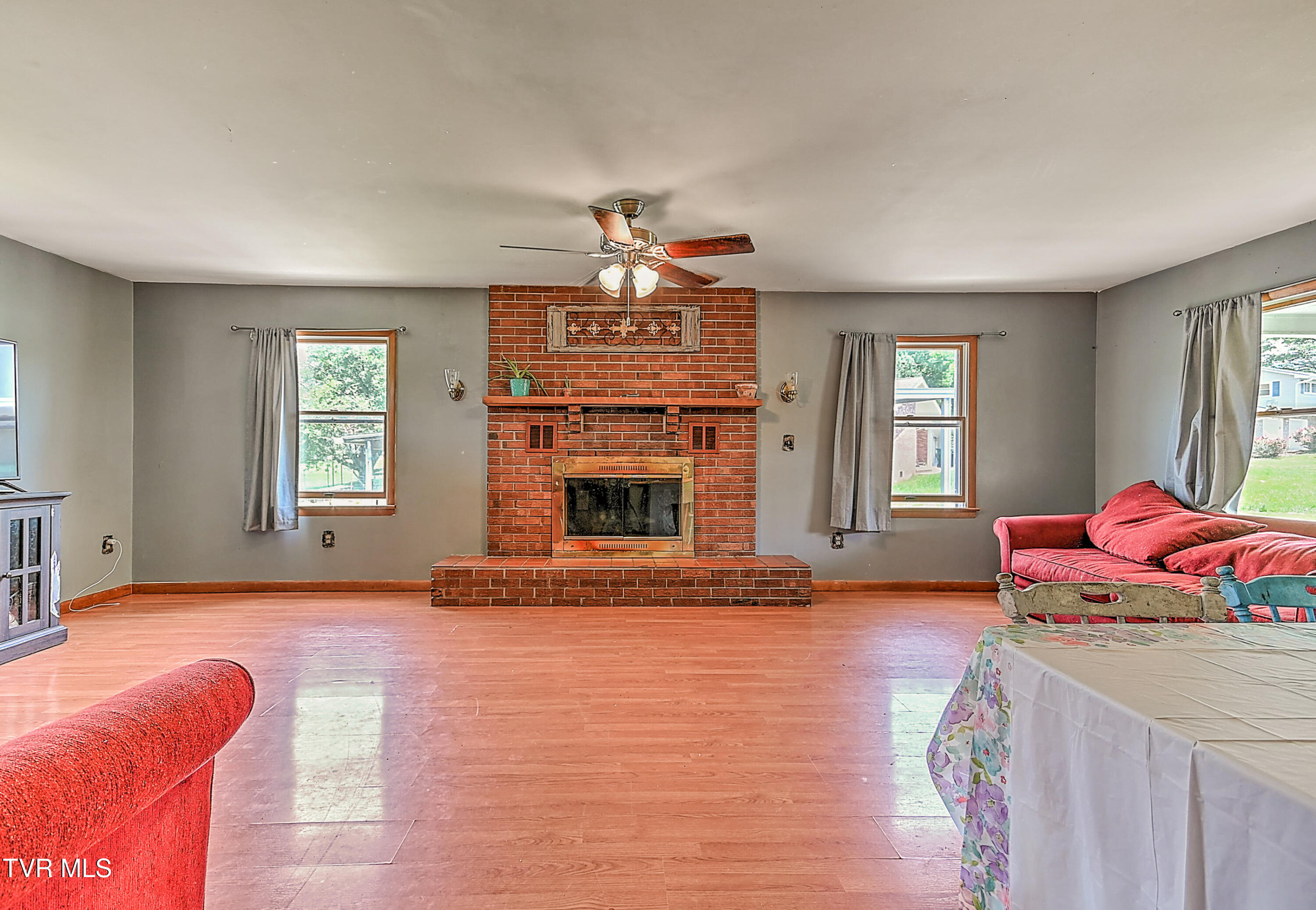 509 9th Street Erwin, TN 37650 - Photo 38 of 60 509 9th St MR-20