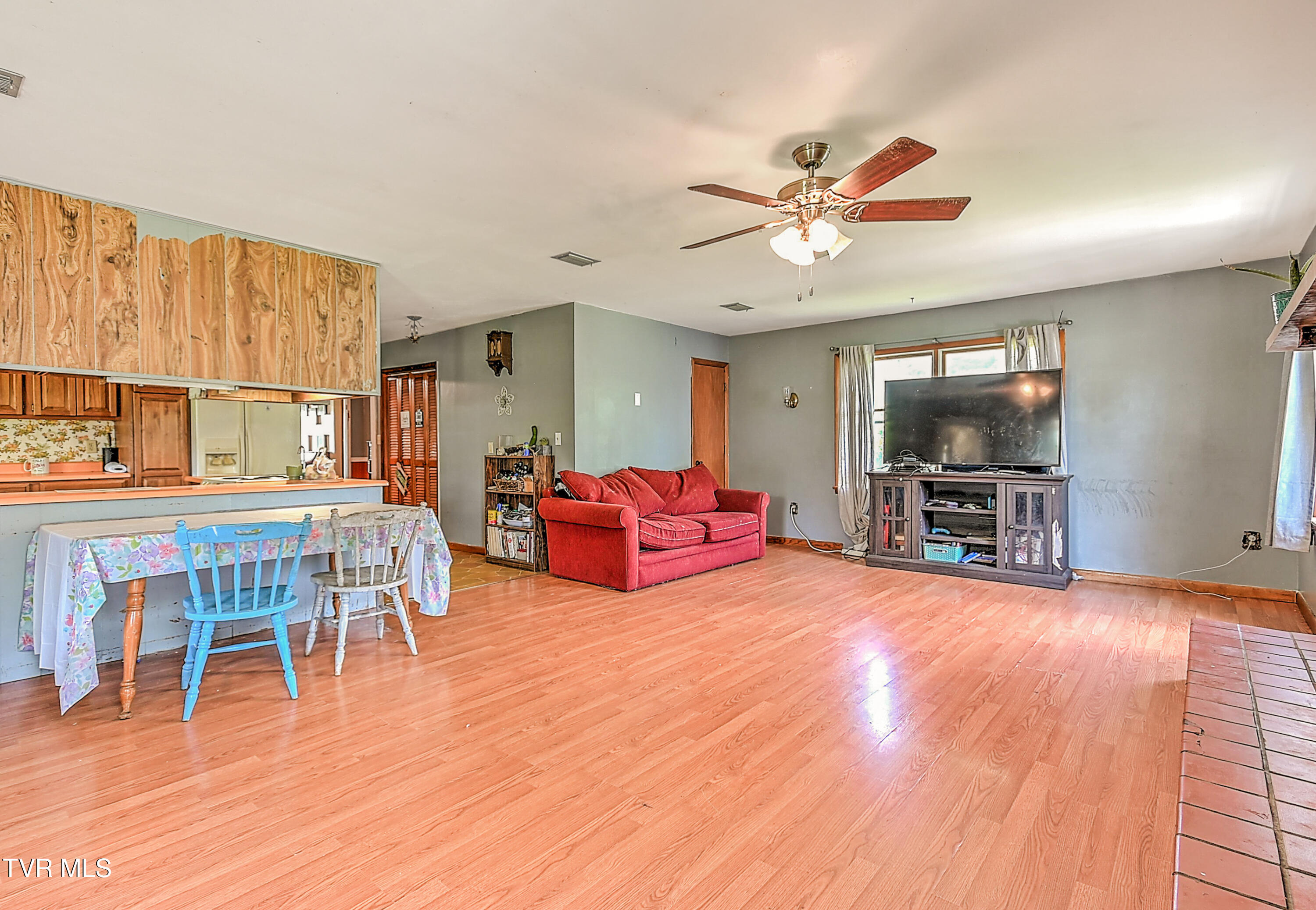 509 9th Street Erwin, TN 37650 - Photo 40 of 60 509 9th St MR-22