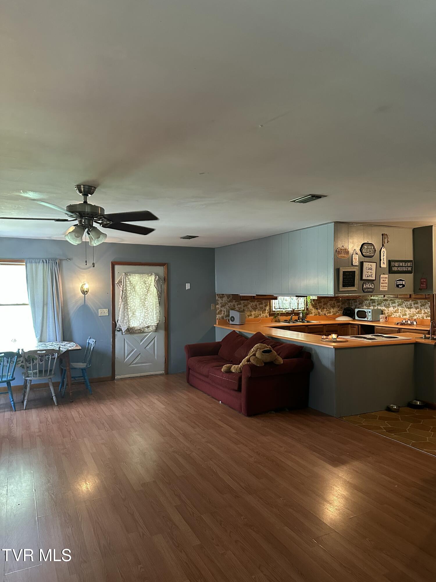 509 9th Street Erwin, TN 37650 - Photo 60 of 60 IMG_3482