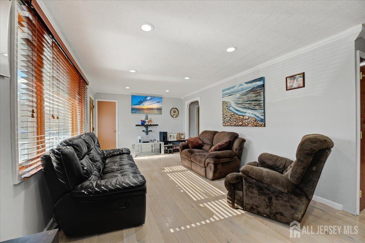 12 Dobson Road Old Bridge, NJ 08857 - Photo 5 of 23 Gallery Image 5