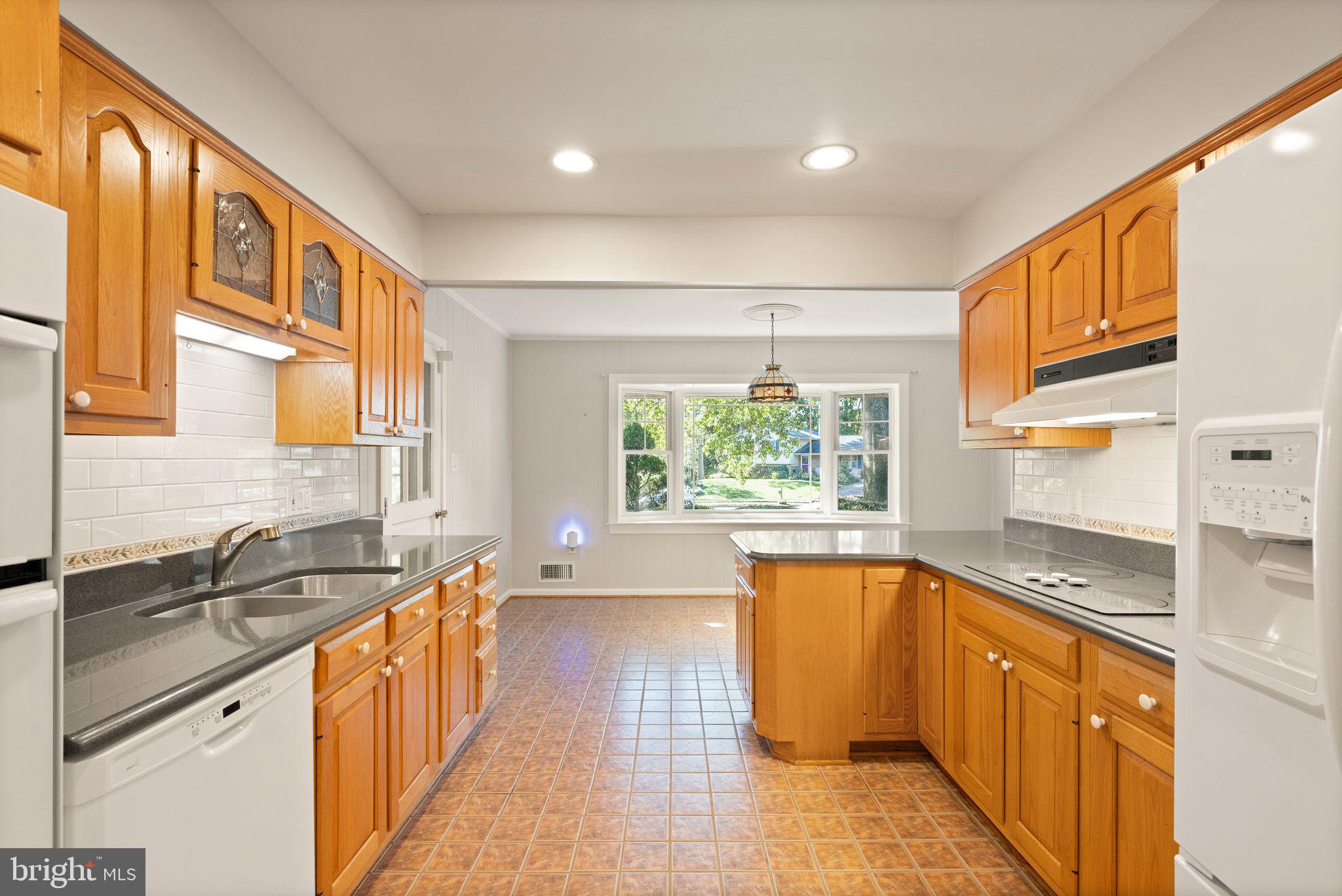 2403 Arrow Park Drive Alexandria, VA 22306 - Photo 15 of 45