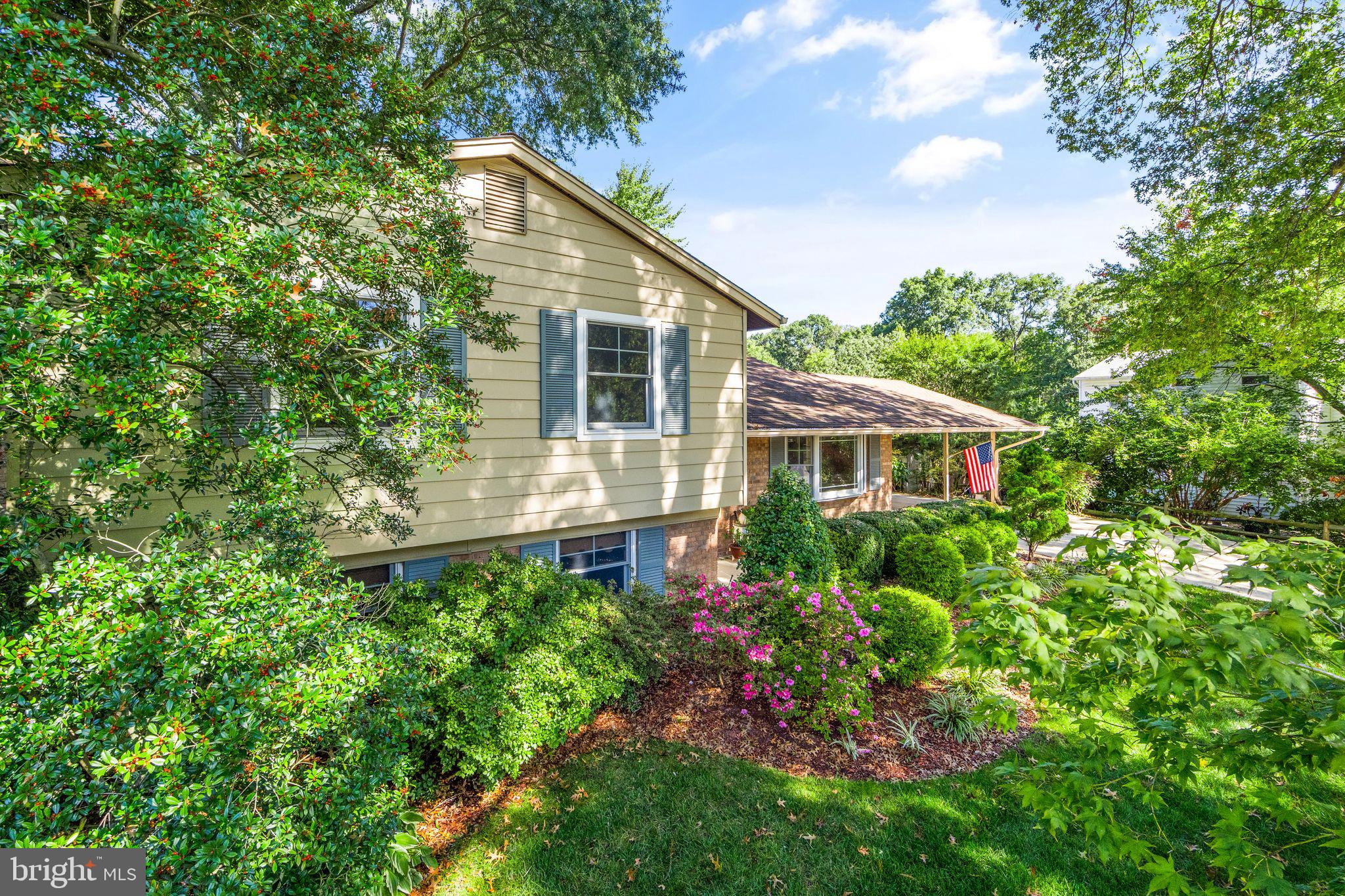 2403 Arrow Park Drive Alexandria, VA 22306 - Photo 3 of 45