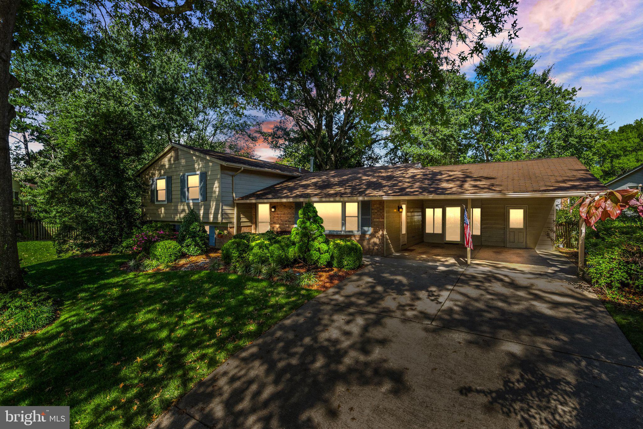 2403 Arrow Park Drive Alexandria, VA 22306 - Photo 5 of 45