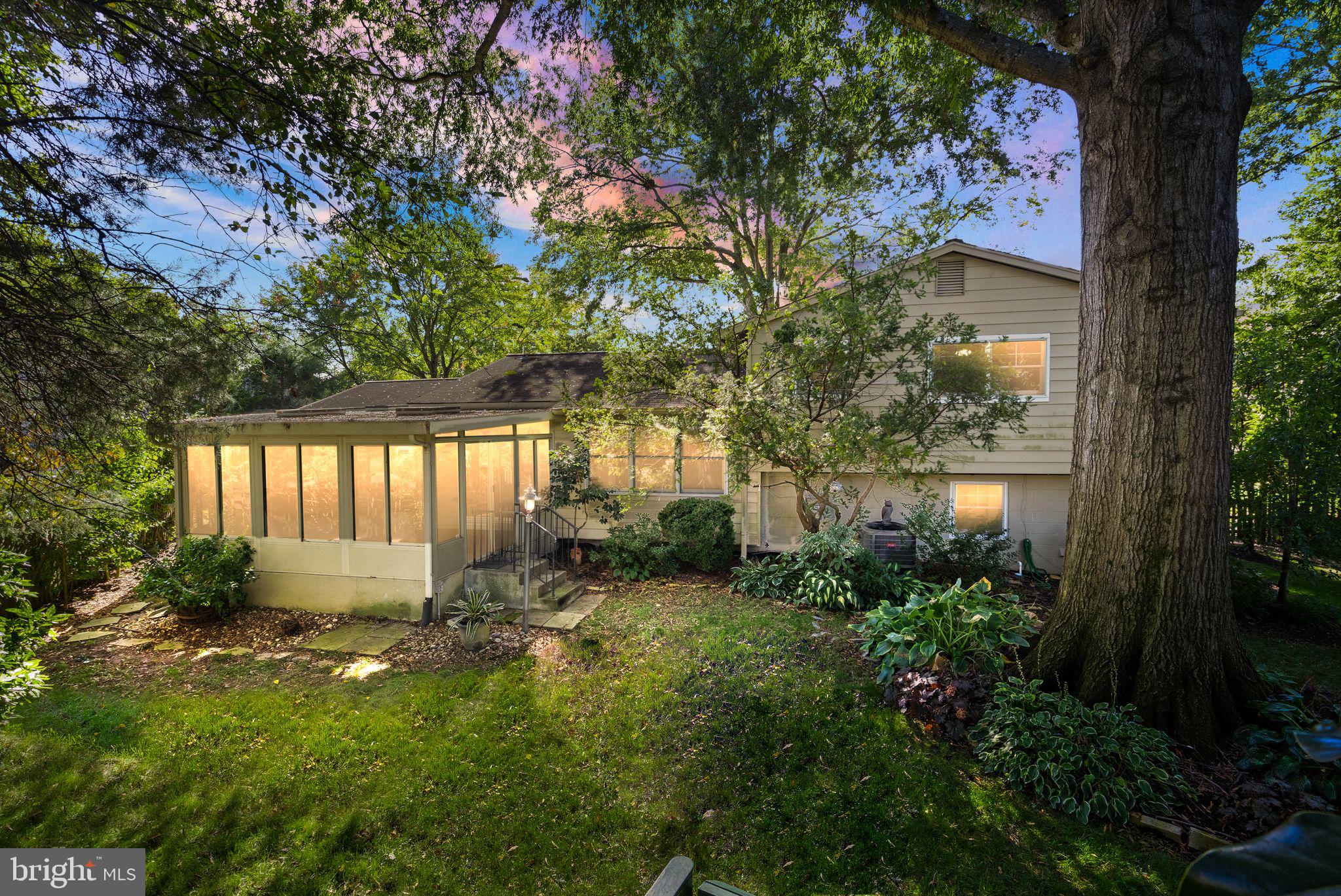 2403 Arrow Park Drive Alexandria, VA 22306 - Photo 6 of 45