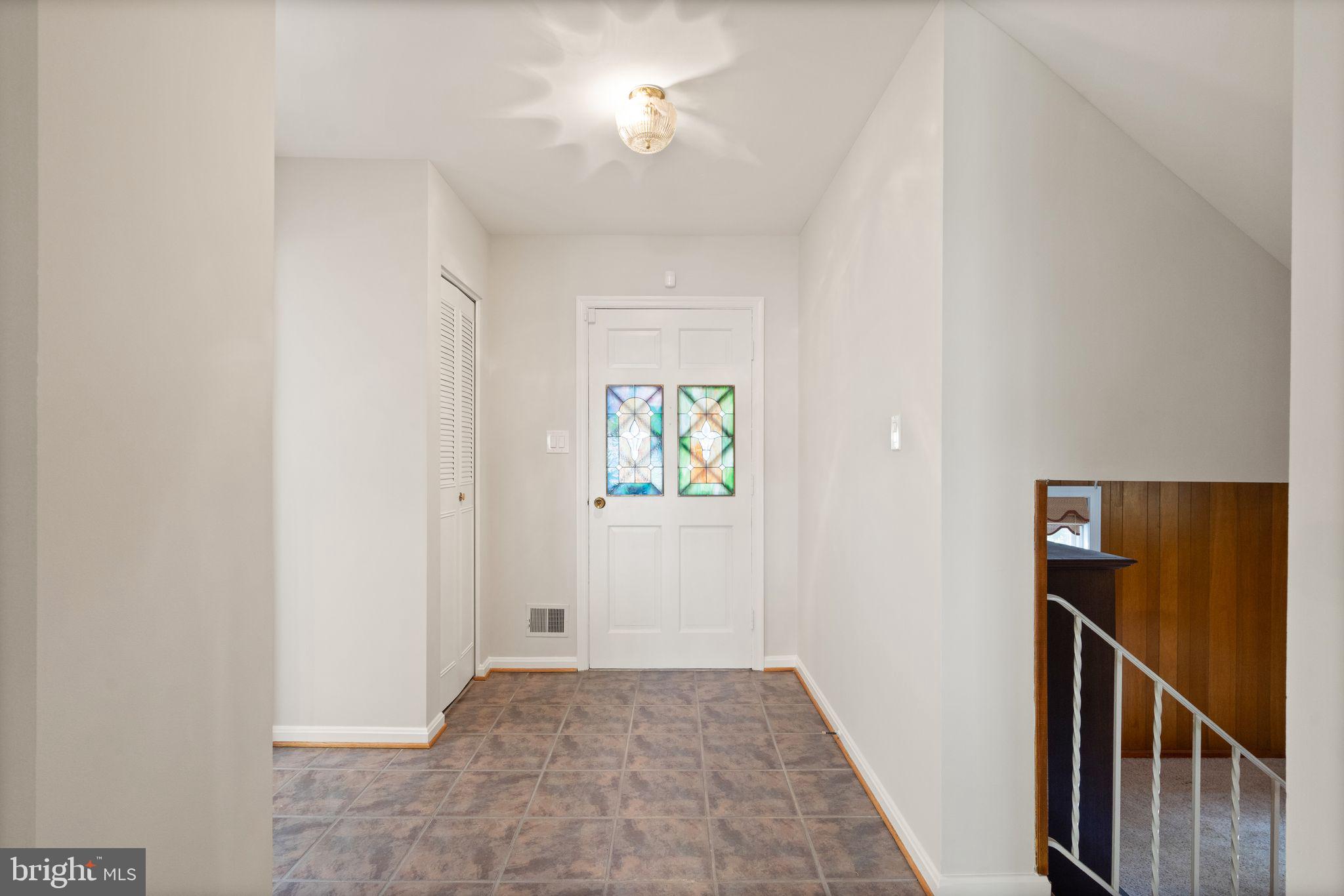 2403 Arrow Park Drive Alexandria, VA 22306 - Photo 7 of 45