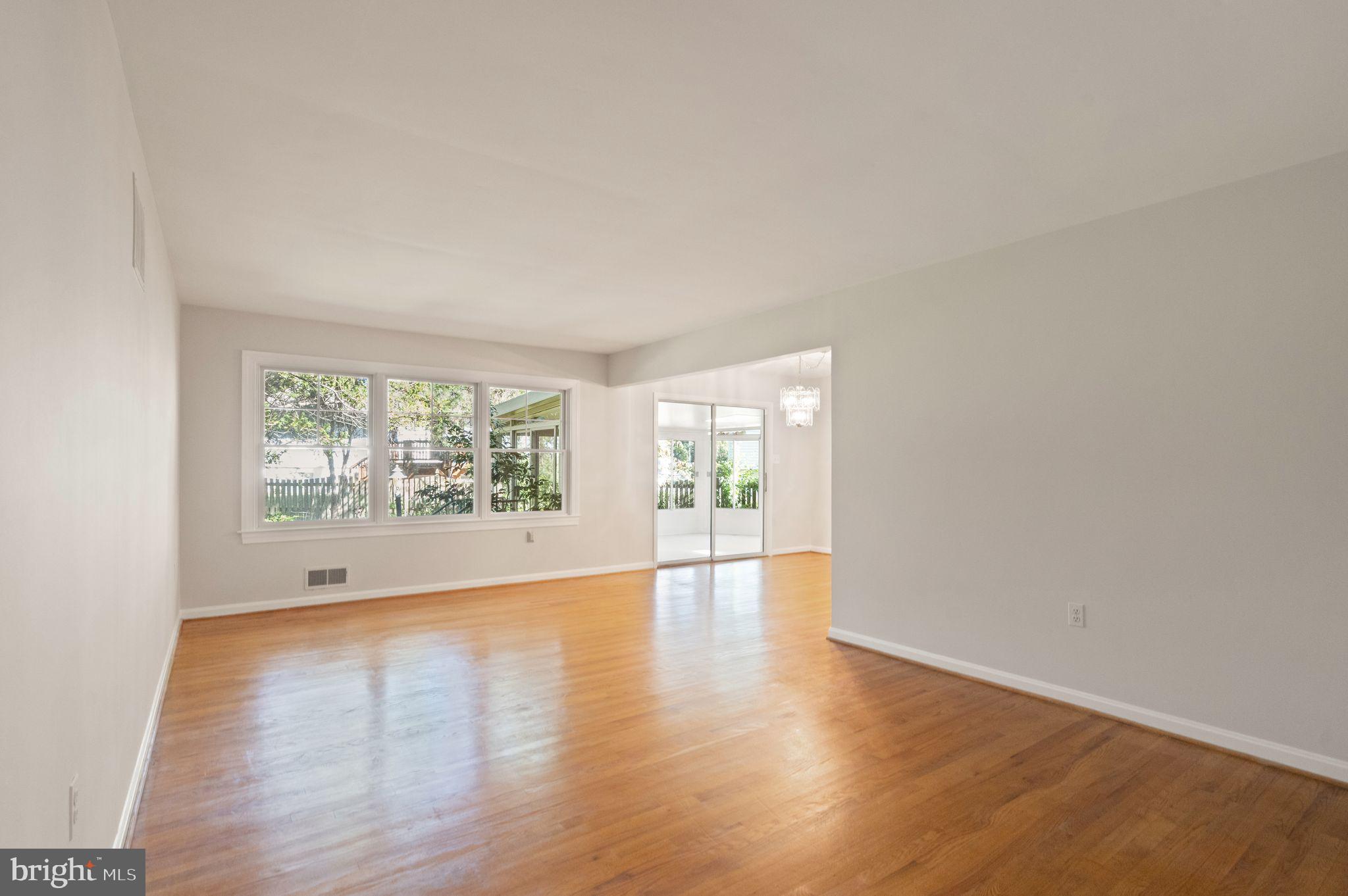 2403 Arrow Park Drive Alexandria, VA 22306 - Photo 8 of 45