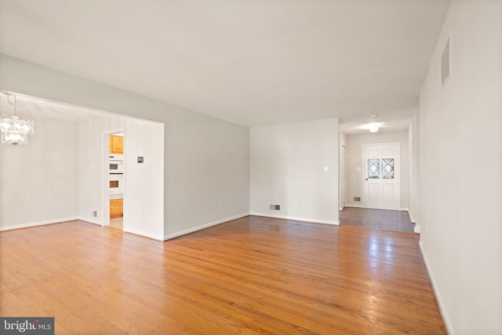 2403 Arrow Park Drive Alexandria, VA 22306 - Photo 10 of 45