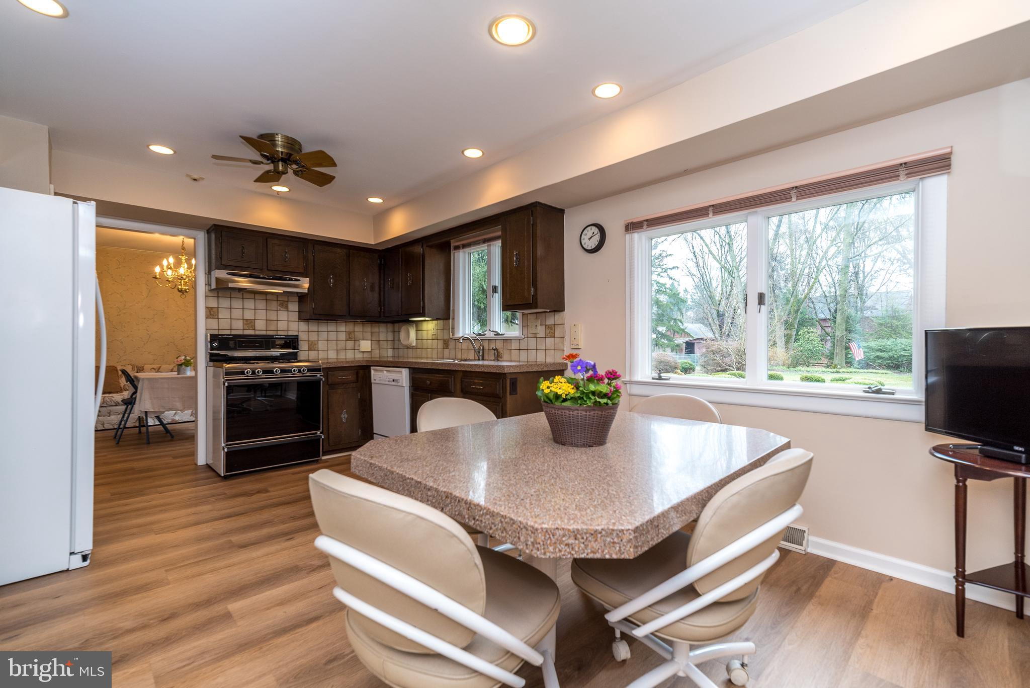 1483 Rosebud Road Southampton, PA 18966 - Photo 13 of 58 Eat in Kitchen
