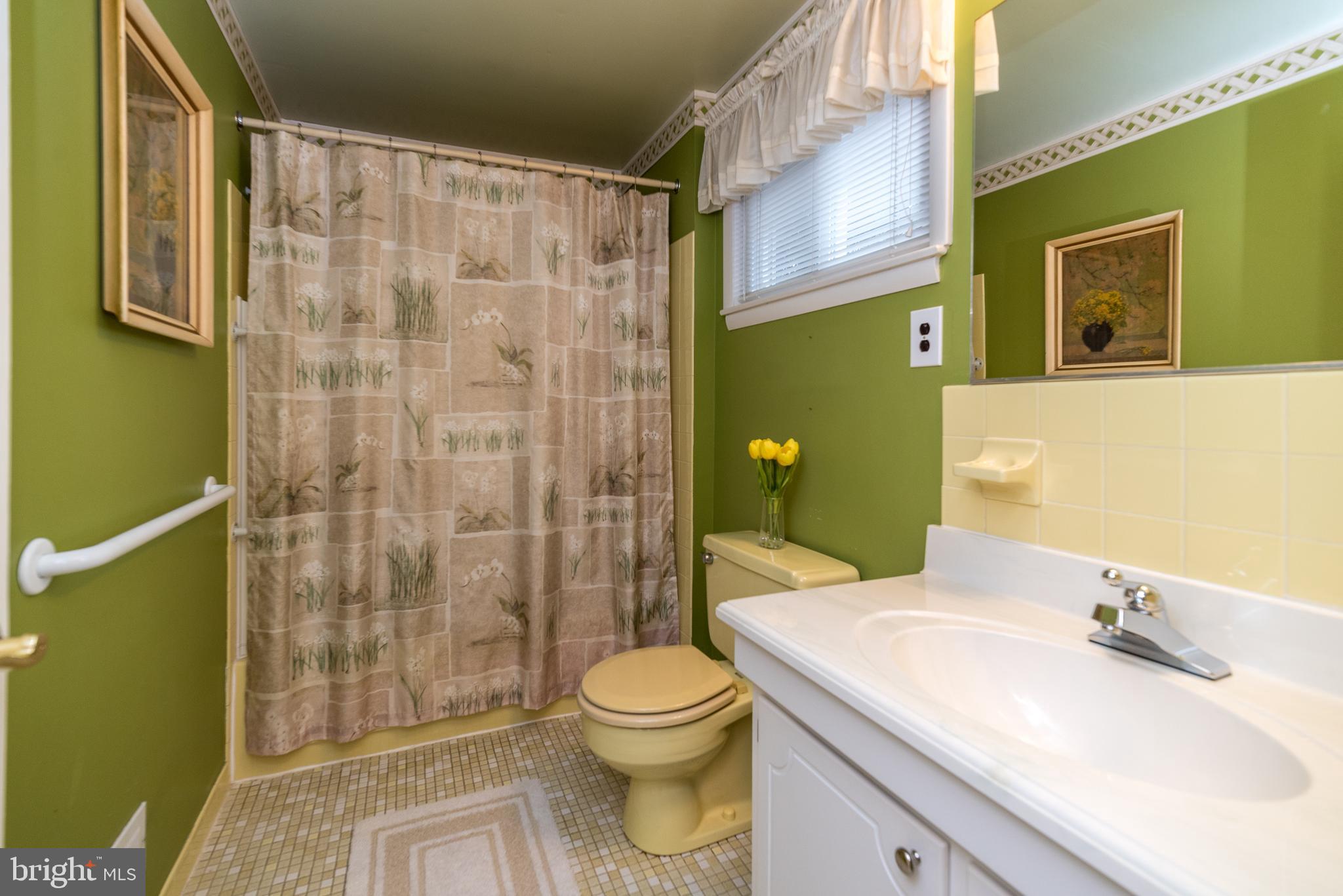 1483 Rosebud Road Southampton, PA 18966 - Photo 40 of 58 Hall Bathroom