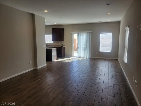 $2,350 | 8852 Lake Myers Court, Las Vegas, NV 89139