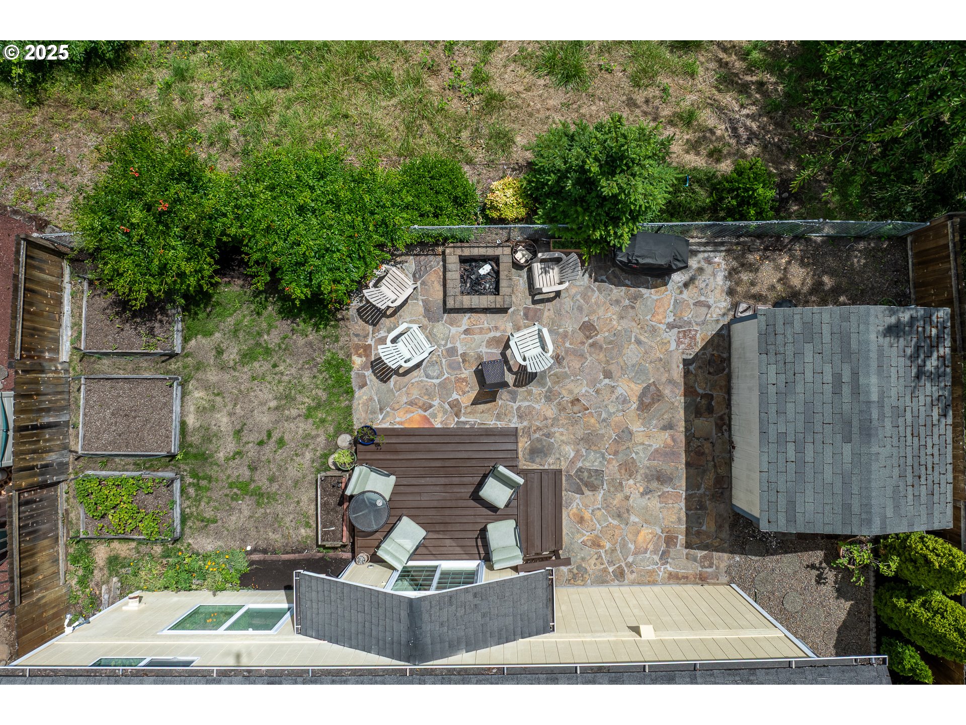 4217 Cole Way Springfield, OR 97478 - Photo 38 of 43 a view of a patio in terrace