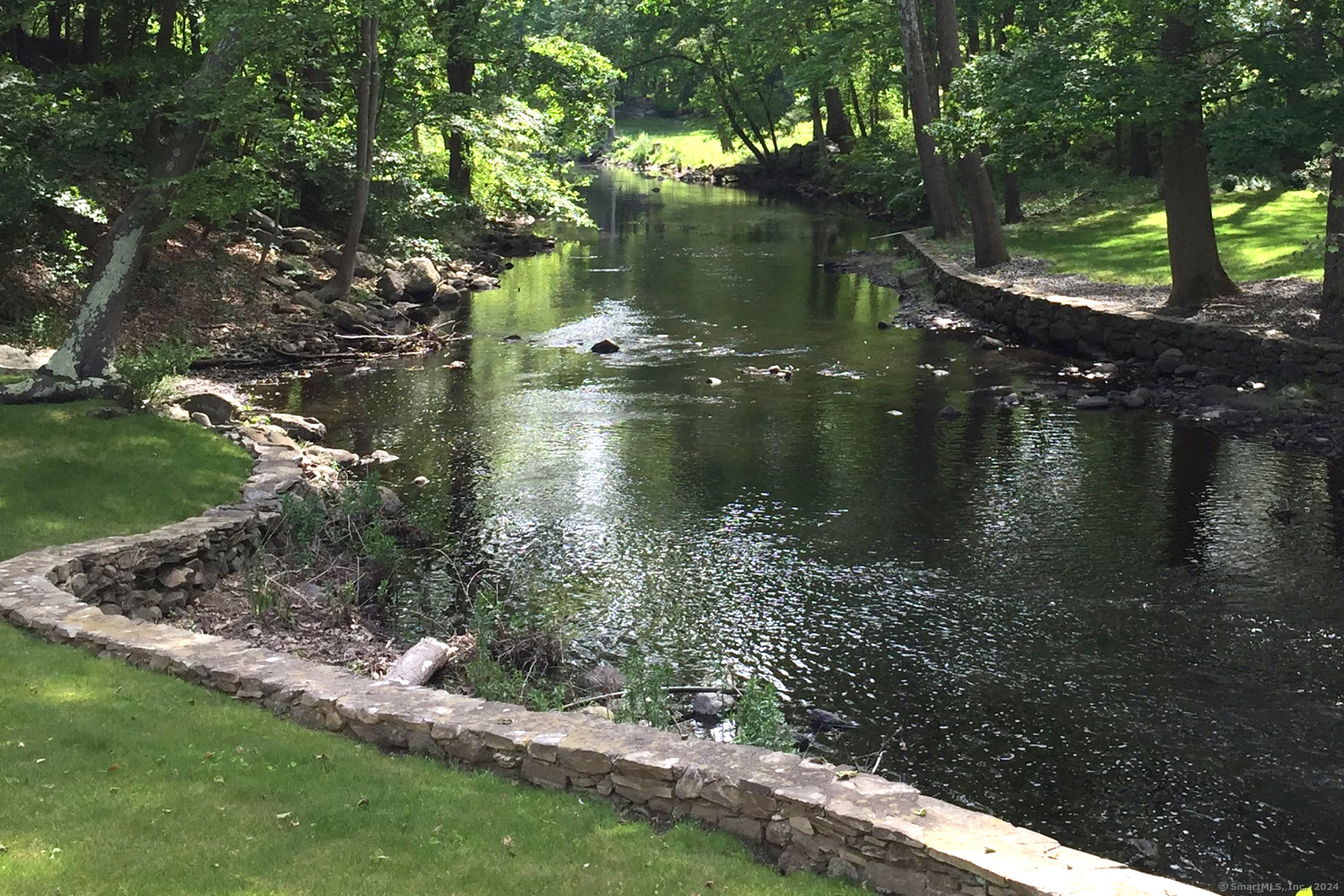 118 Lyons Plain Road Weston, CT 06883 - Photo 9 of 17
