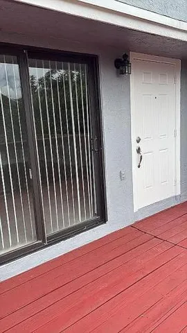 $250,000 | 14 Crossings Circle, Unit E, Boynton Beach, FL 33435