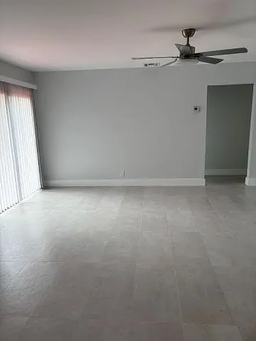 $250,000 | 14 Crossings Circle, Unit E, Boynton Beach, FL 33435