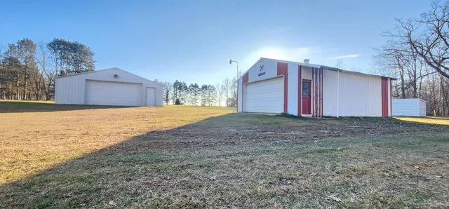 $303,301 | 221 Highway 71, Sebeka, MN 56477