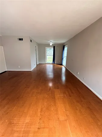 $1,400 | 3914 Law Street, Unit 2, Houston, TX 77005