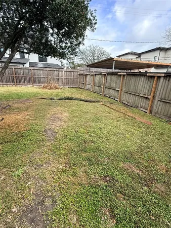 $1,400 | 3914 Law Street, Unit 2, Houston, TX 77005