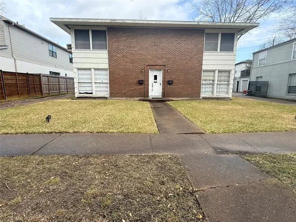 $1,400 | 3914 Law Street, Unit 2, Houston, TX 77005