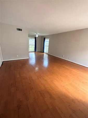 $1,400 | 3914 Law Street, Unit 2, Houston, TX 77005