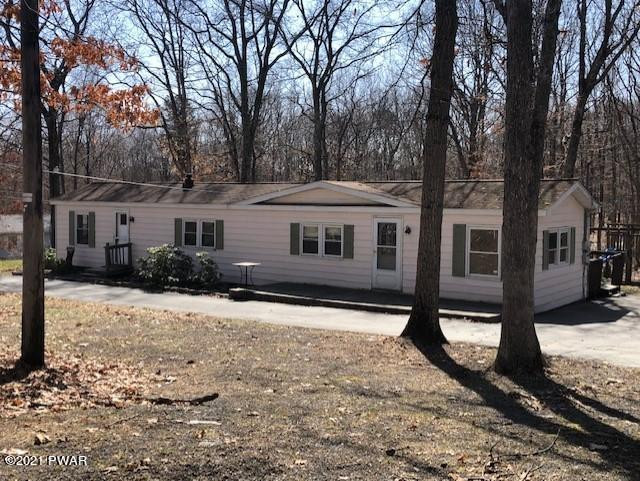 121 Lochinvar Road Greeley, PA 18425 - Photo 2 of 10