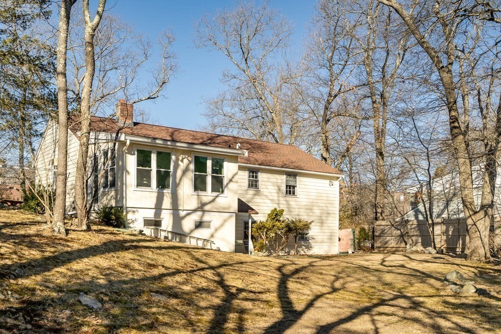 5 Green Lane Lexington, MA 02421 - Photo 2 of 28 Gallery Image 2