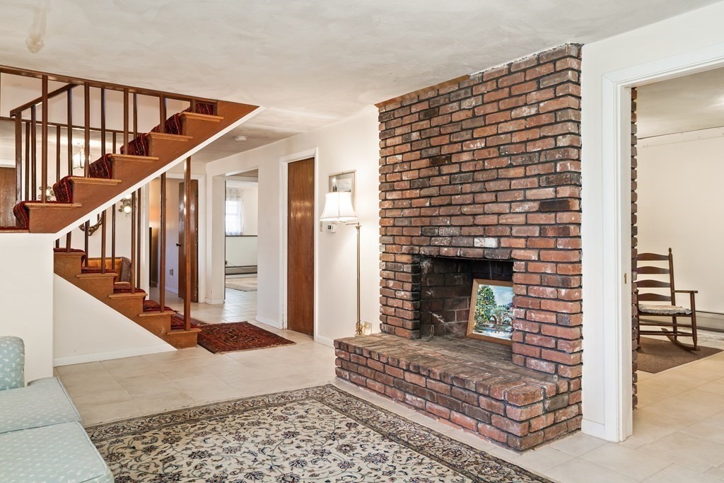5 Green Lane Lexington, MA 02421 - Photo 5 of 28 Gallery Image 5