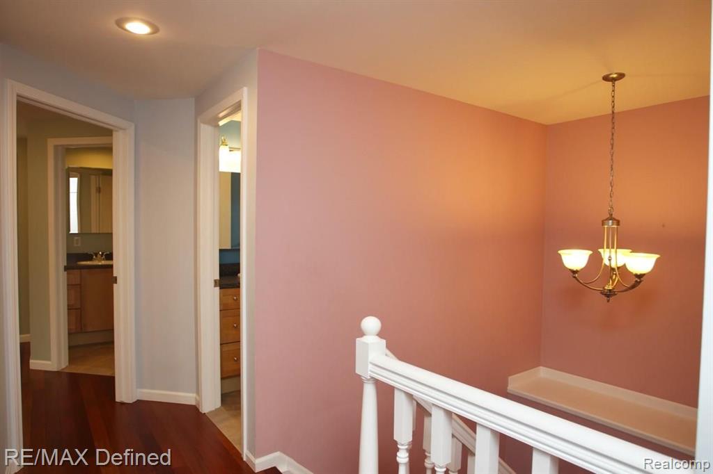 943 Downhill Lane Rochester Hills, MI 48307 - Photo 21 of 43