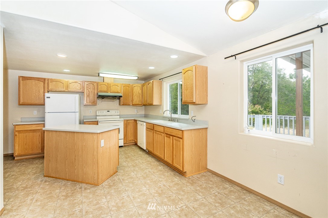 591-18 Burnt Ridge Road Onalaska, WA 98570 - Photo 10 of 38 Gallery Image 10